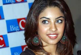 Richa Gangopadhyay hot
