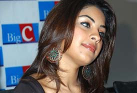 Richa Gangopadhyay hot